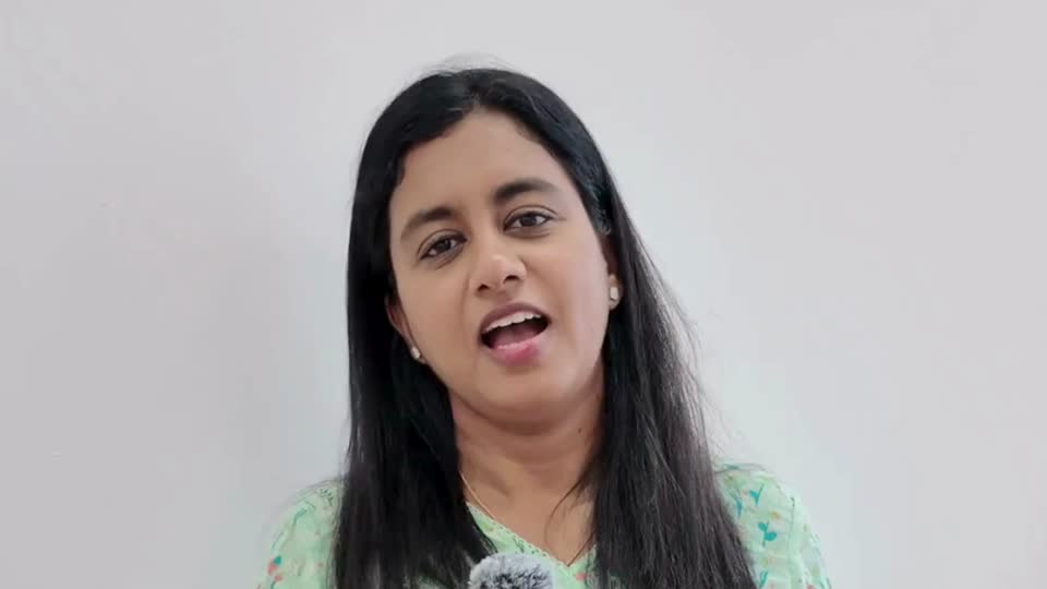 Still image out of testimonial from Shanmitha