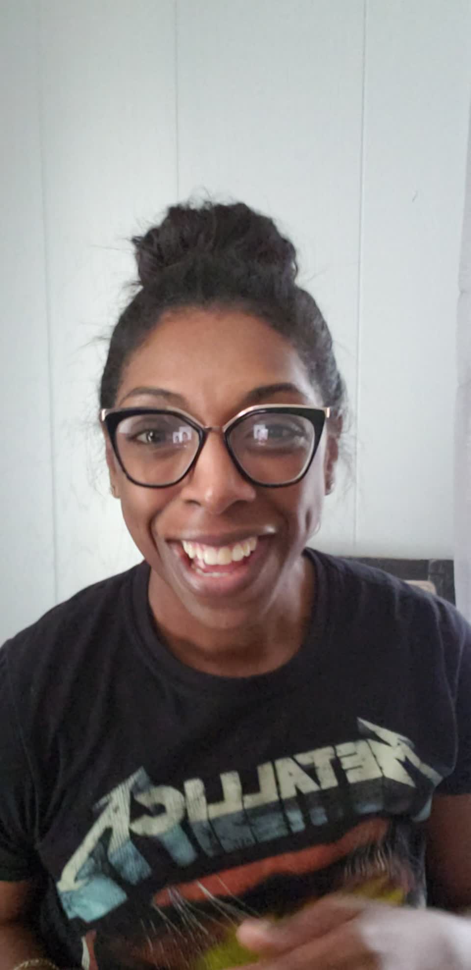 Still image out of testimonial from Nishaea Richardson 