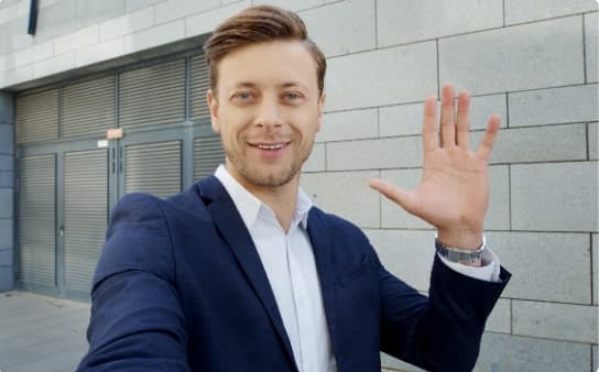 Still image out of testimonial from Mark L. Vanhorn