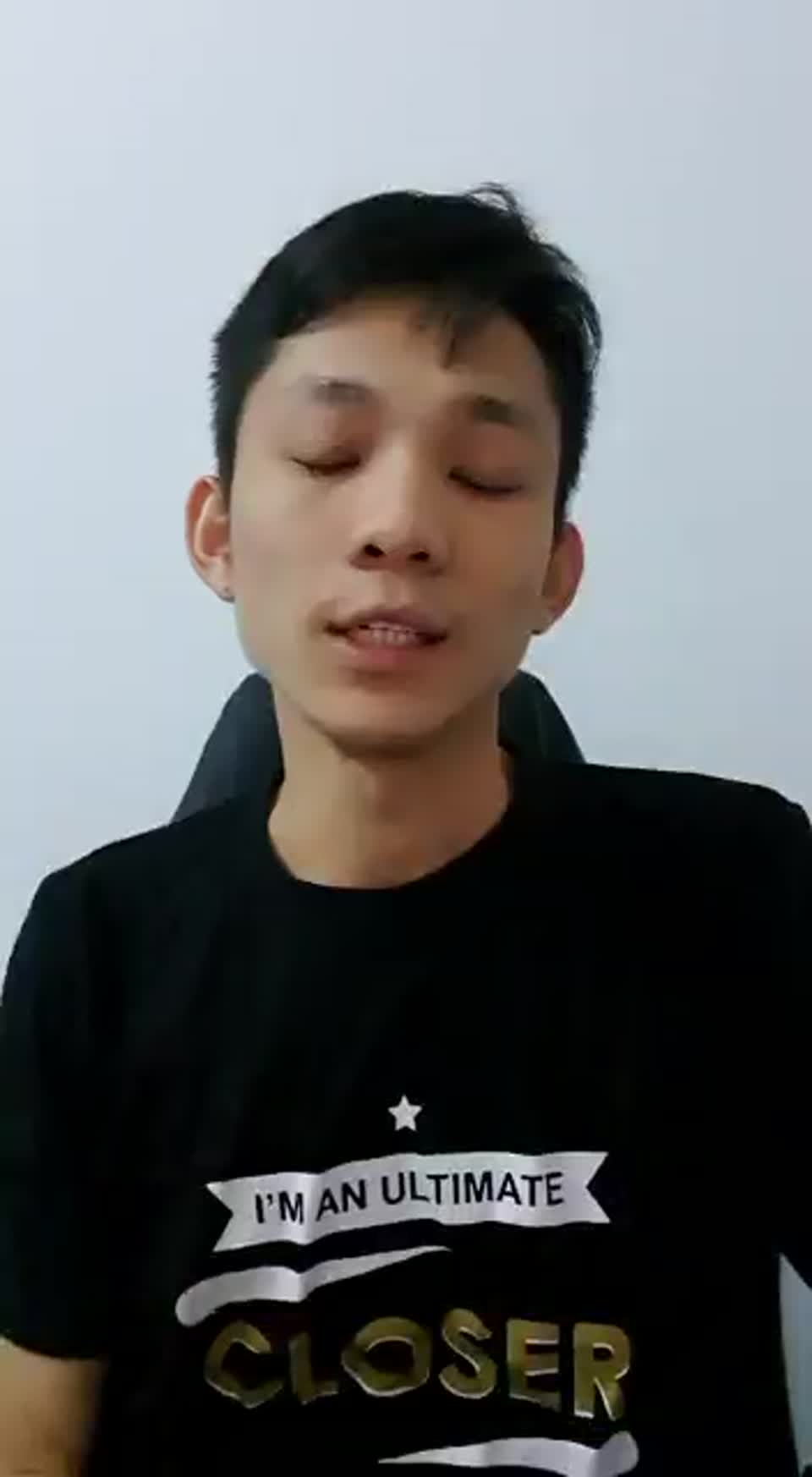 Still image out of testimonial from Chang Hoong Wai