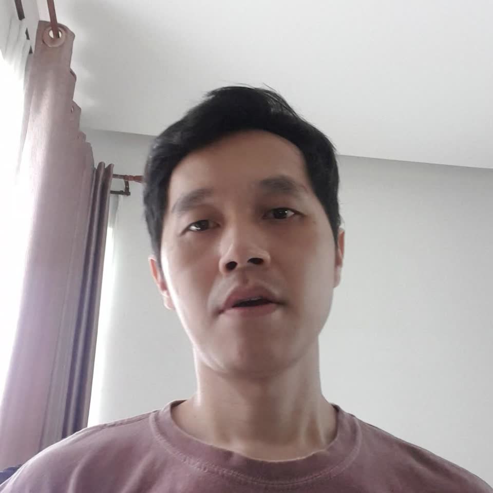 Still image out of testimonial from Michael Santoso
