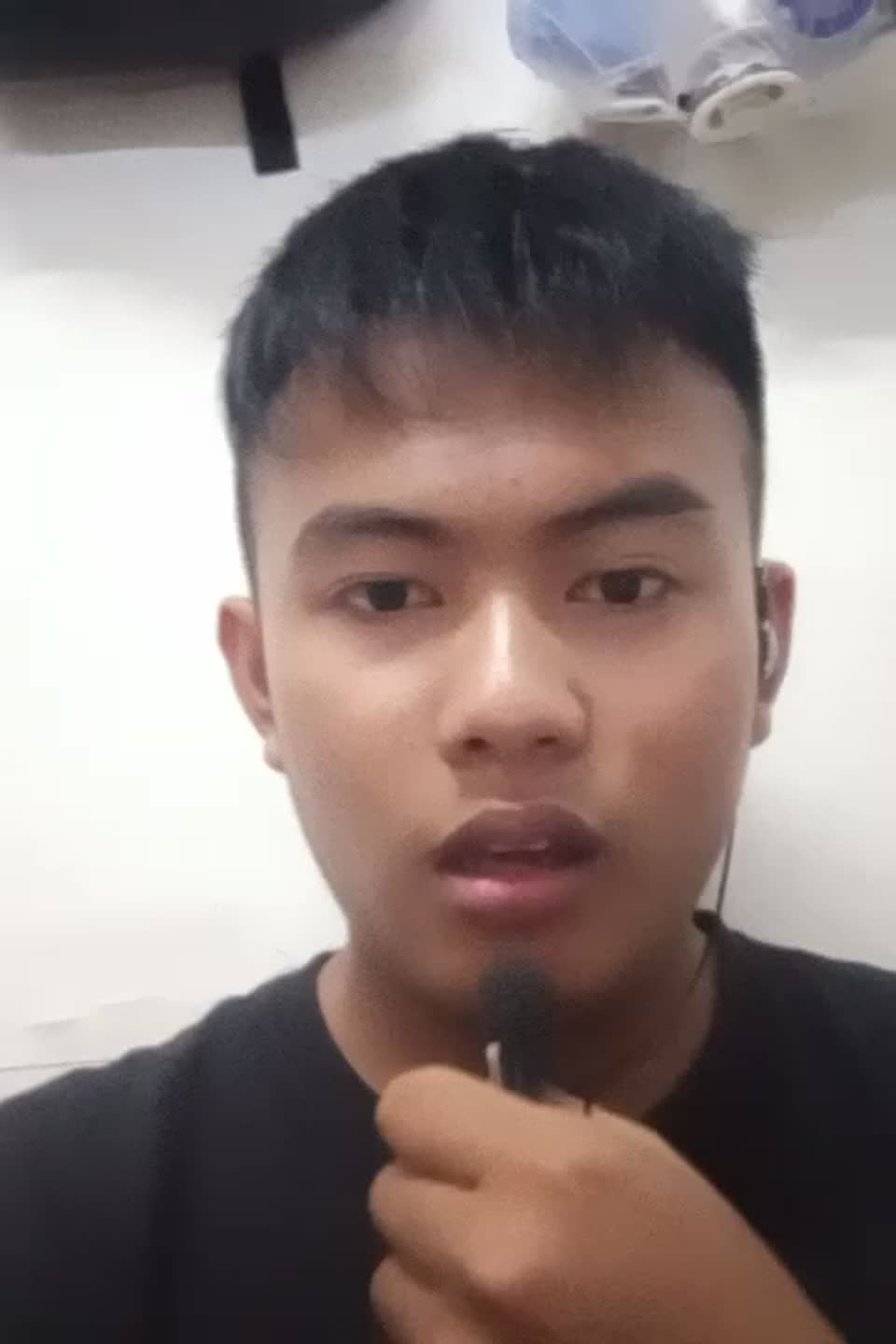 Still image out of testimonial from HENDRA LAJANG ANAK SUYAU