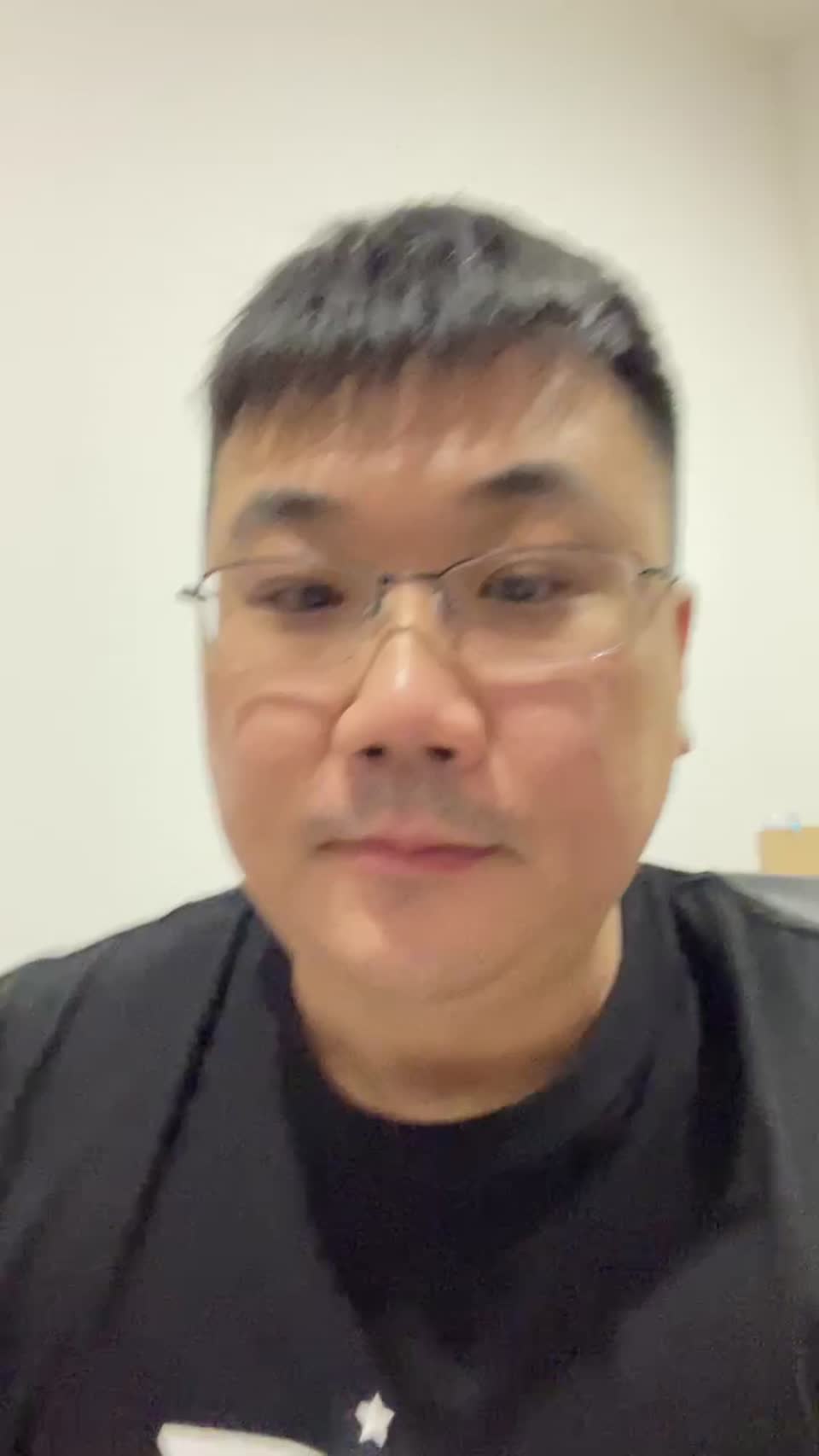 Still image out of testimonial from Lee Man Djun