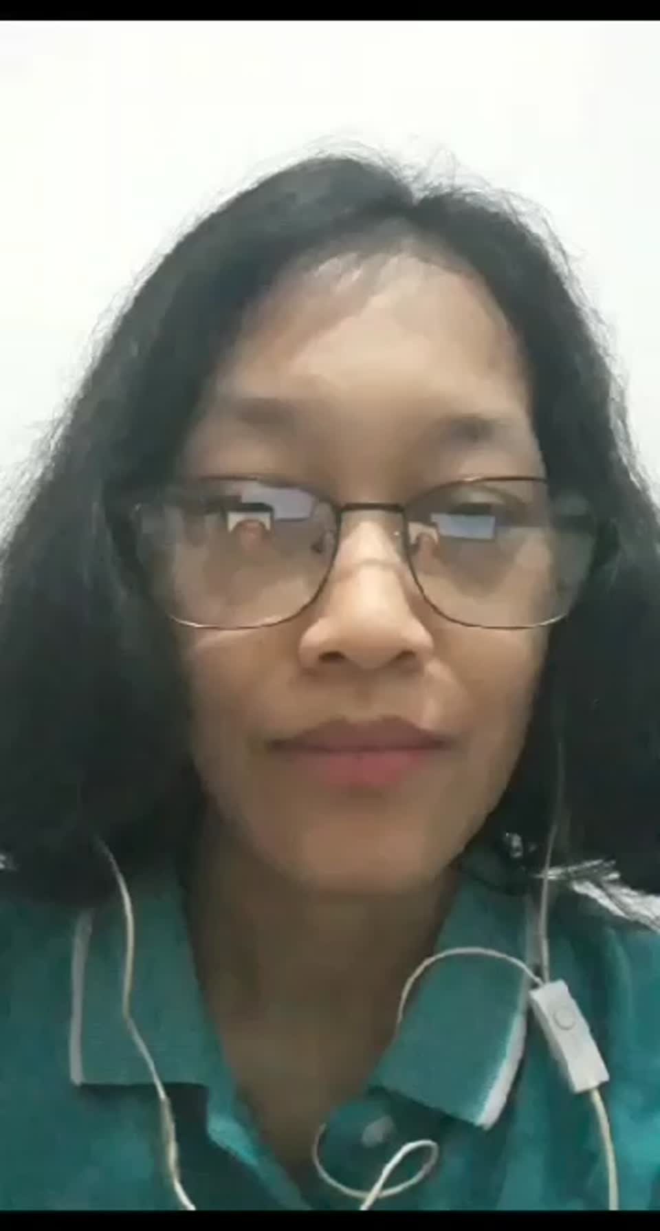 Still image out of testimonial from Sabila