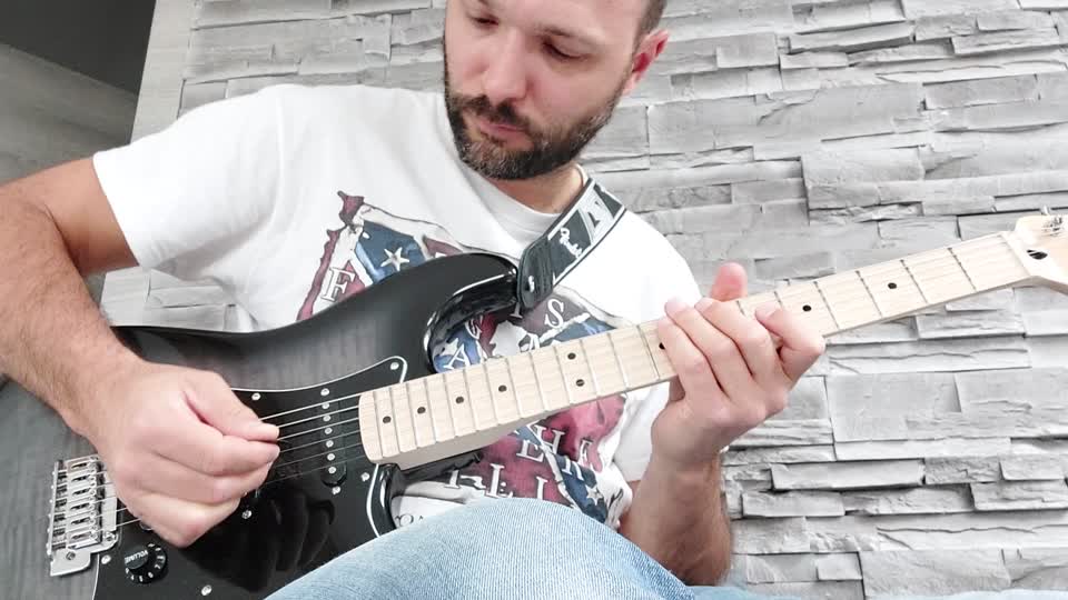 Still image out of testimonial from Chrismopar69