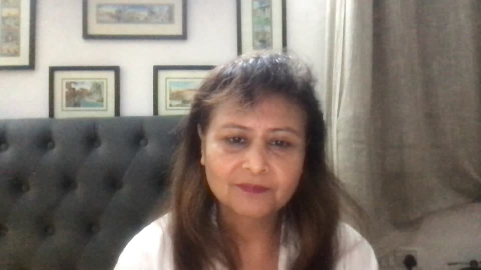 Still image out of testimonial from Nisha Verma