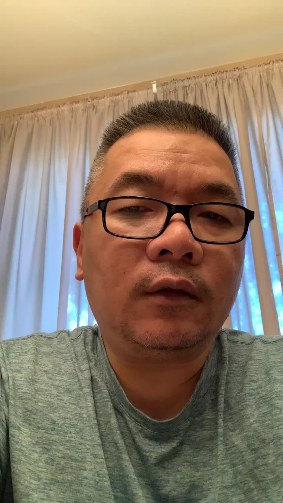 Still image out of testimonial from Hue Truong