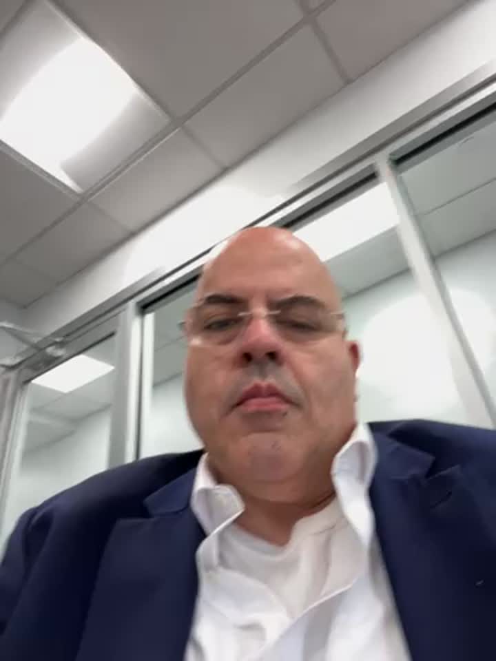 Still image out of testimonial from Mark Rodriguez