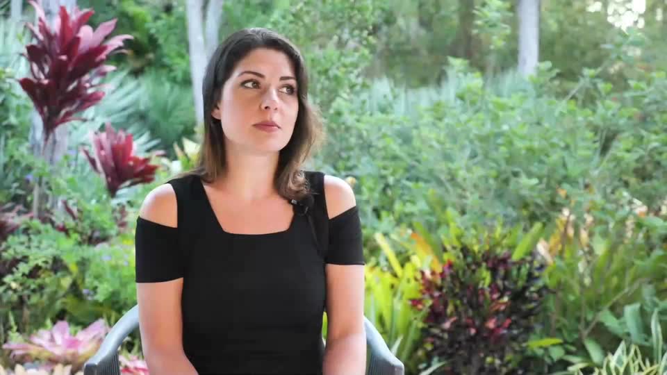 Still image out of testimonial from Lauren Lopez