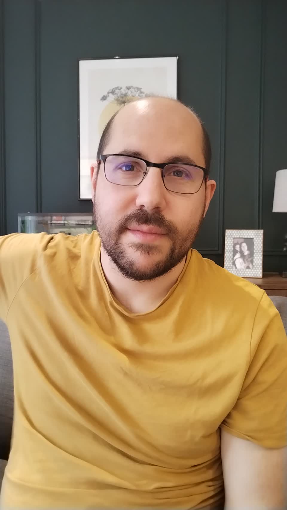 Still image out of testimonial from Enrique Ramírez 