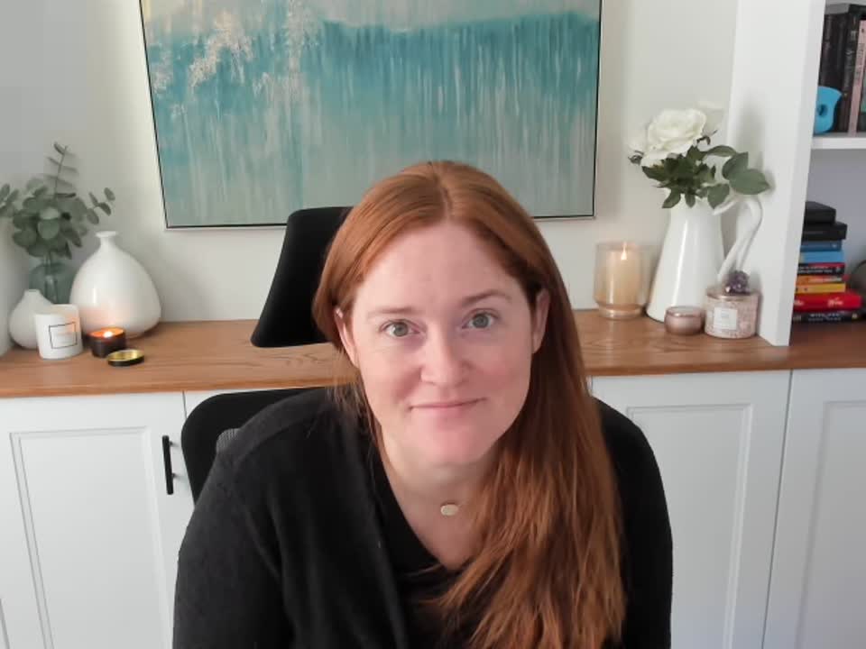 Still image out of testimonial from Jennifer Grayeb