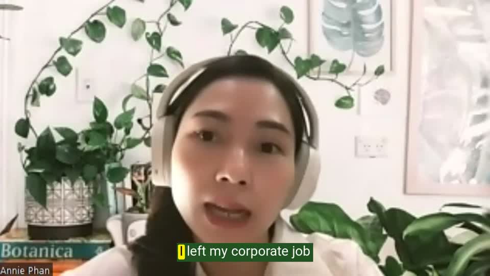 Still image out of testimonial from Annie Phan 