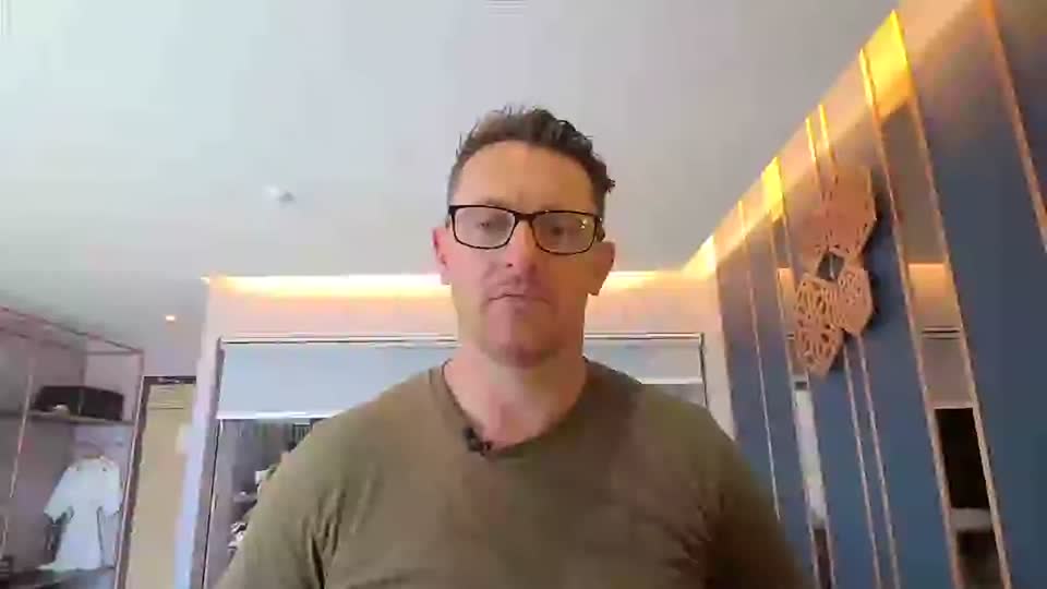 Still image out of testimonial from David
