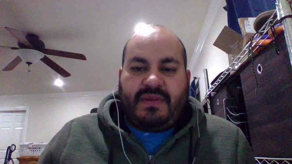 Still image out of testimonial from Sebastian Tellez
