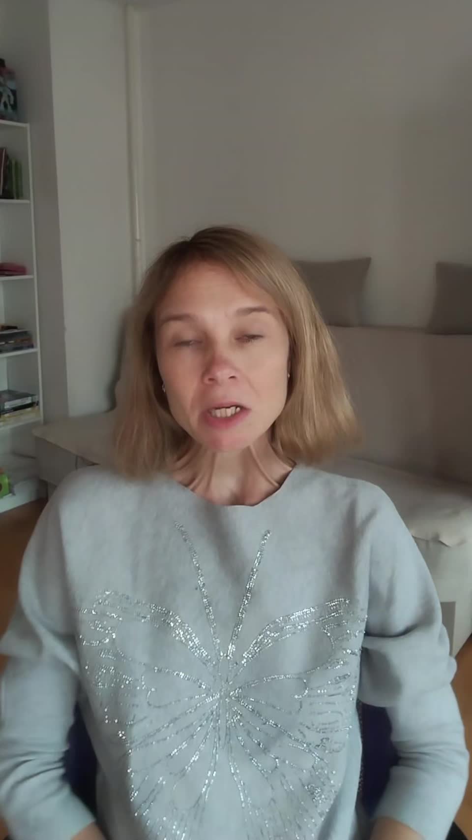 Still image out of testimonial from Lenka Strnadelová