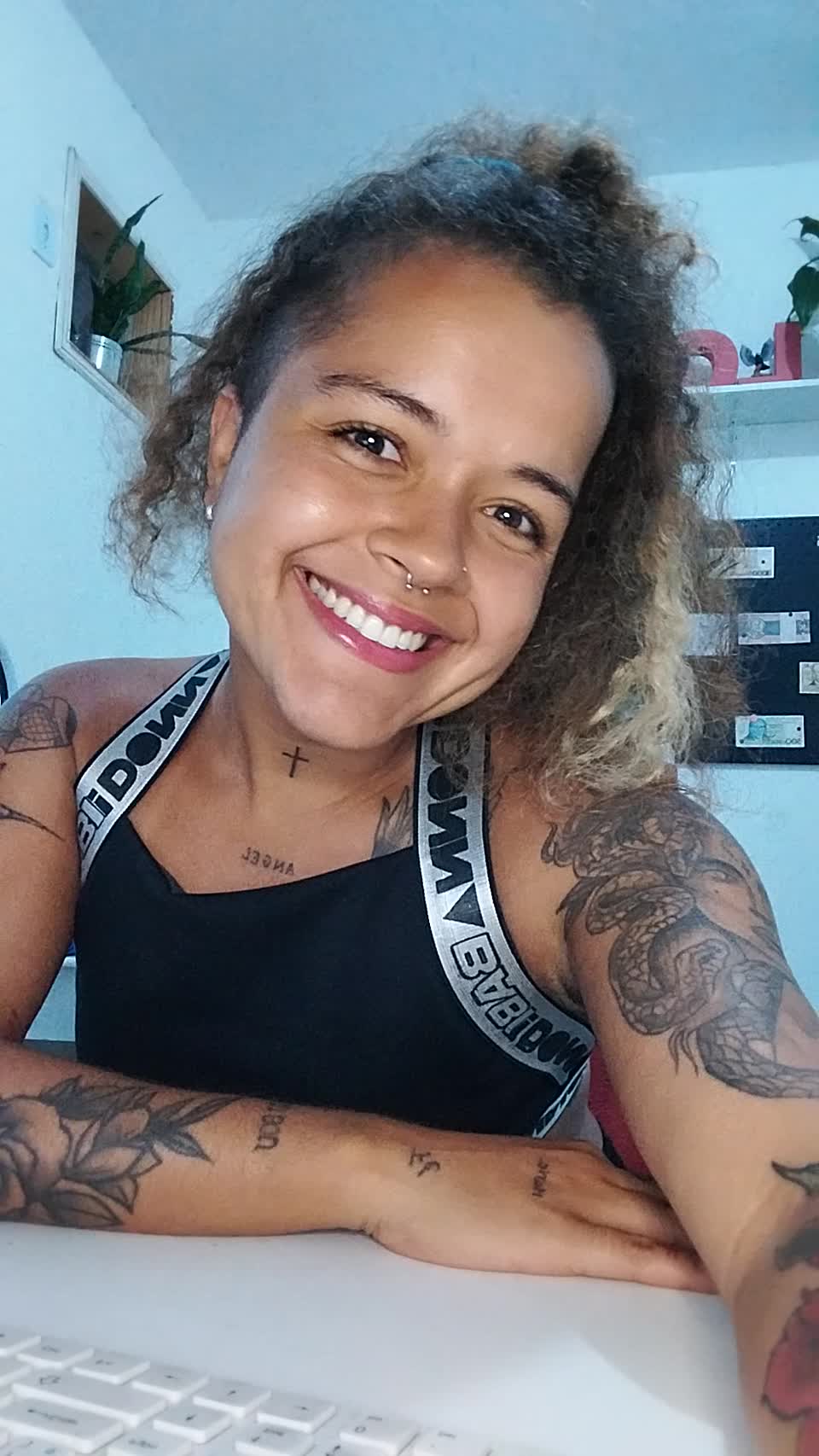 Still image out of testimonial from Angélica Jordana Matos França