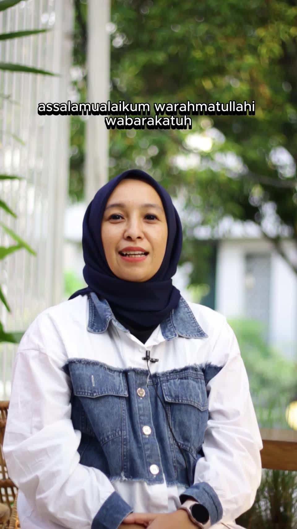 Still image out of testimonial from Icha Risa