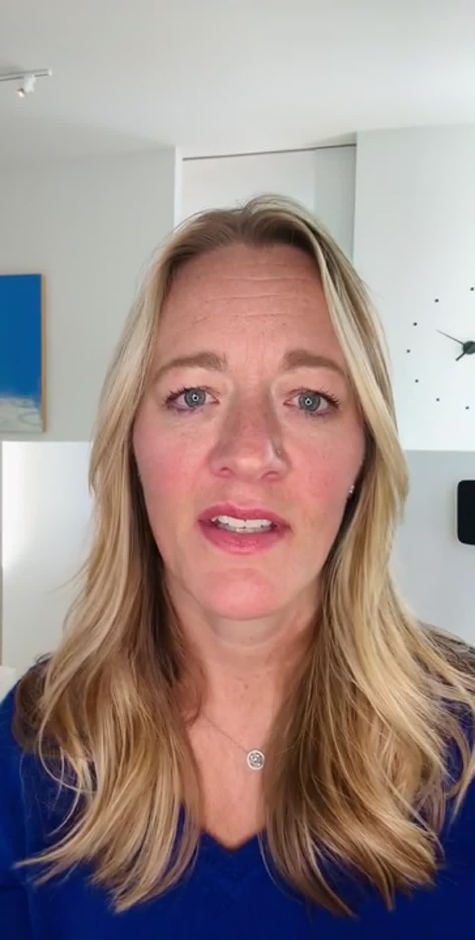 Still image out of testimonial from Jennifer Hawks