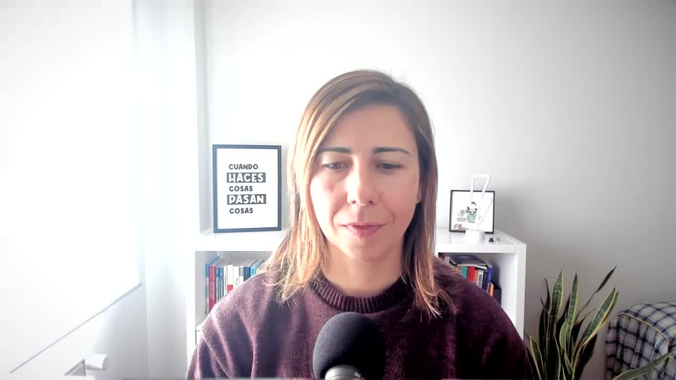 Still image out of testimonial from Chus Naharro