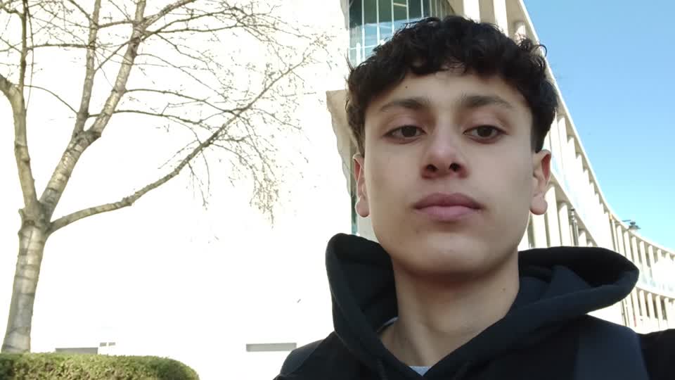 Still image out of testimonial from Daniel Felipe Vera