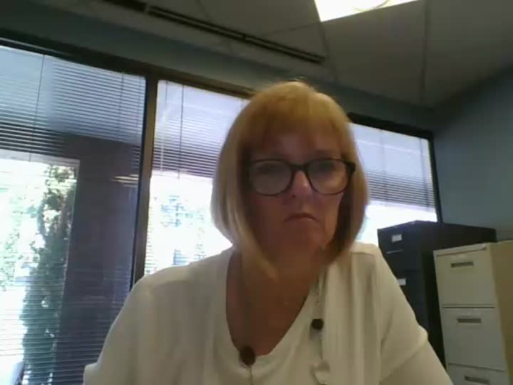 Still image out of testimonial from Laura Lovejoy