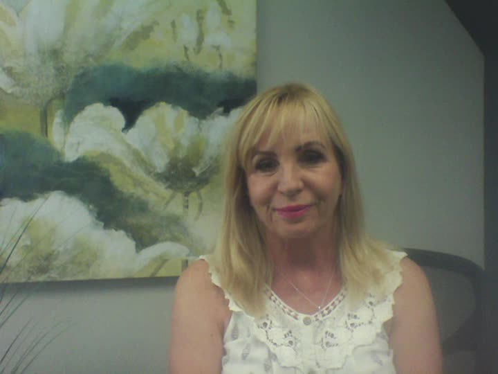 Still image out of testimonial from Kathryn Tapie