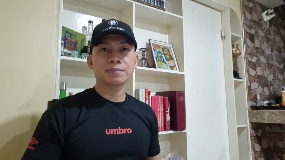 Still image out of testimonial from Anton Amoto