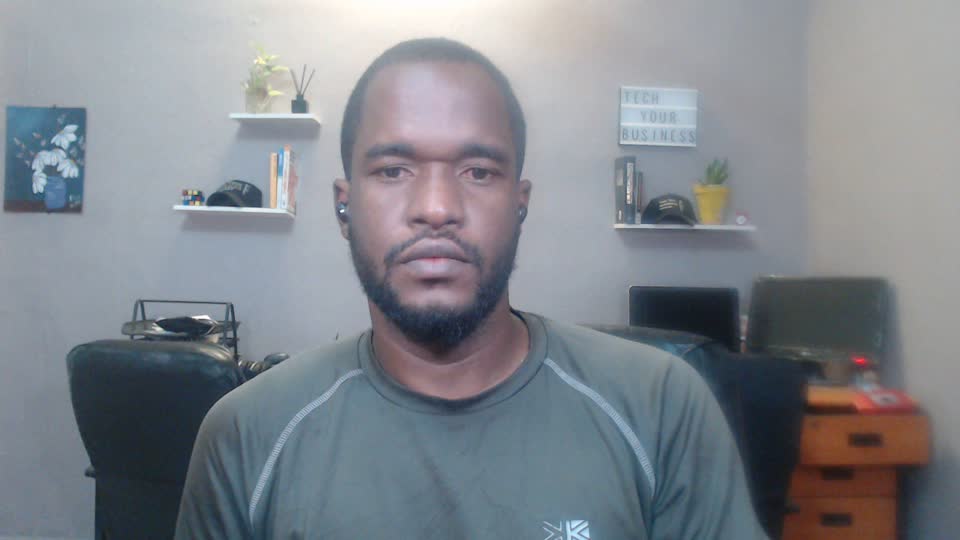 Still image out of testimonial from Peter @ Tech Your Business