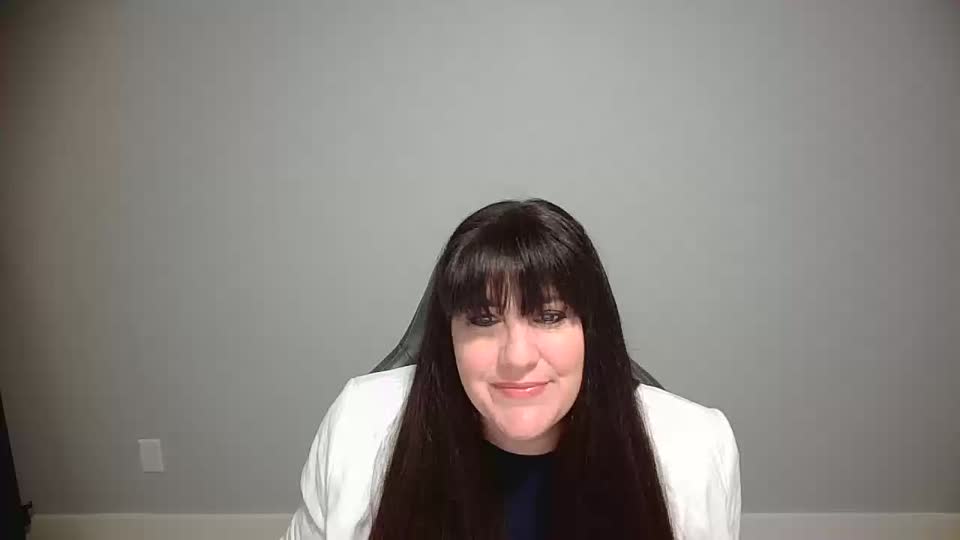 Still image out of testimonial from Heather Ferrari