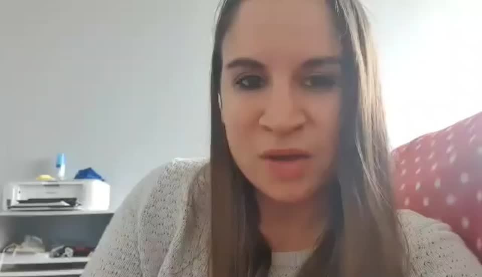 Still image out of testimonial from Sabine