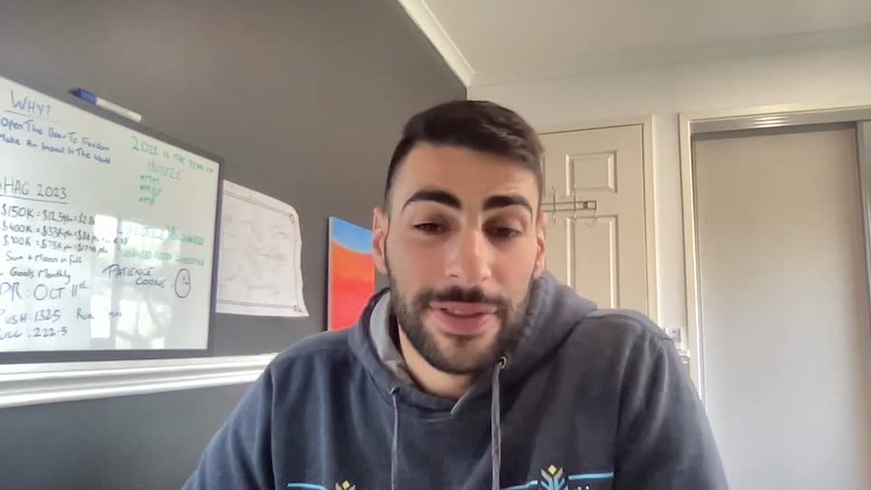 Still image out of testimonial from Hady Souki