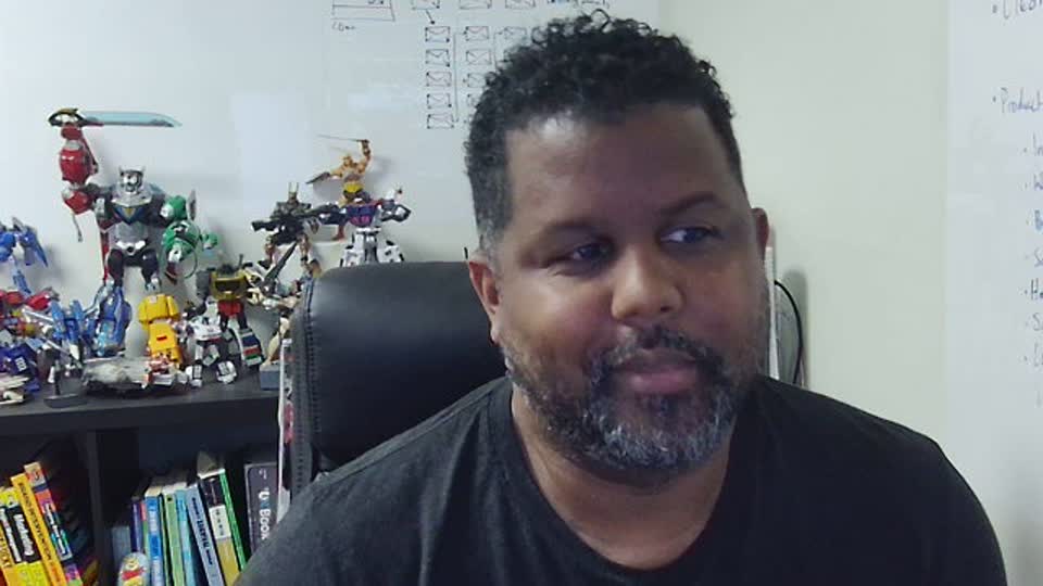 Still image out of testimonial from Tim Jones