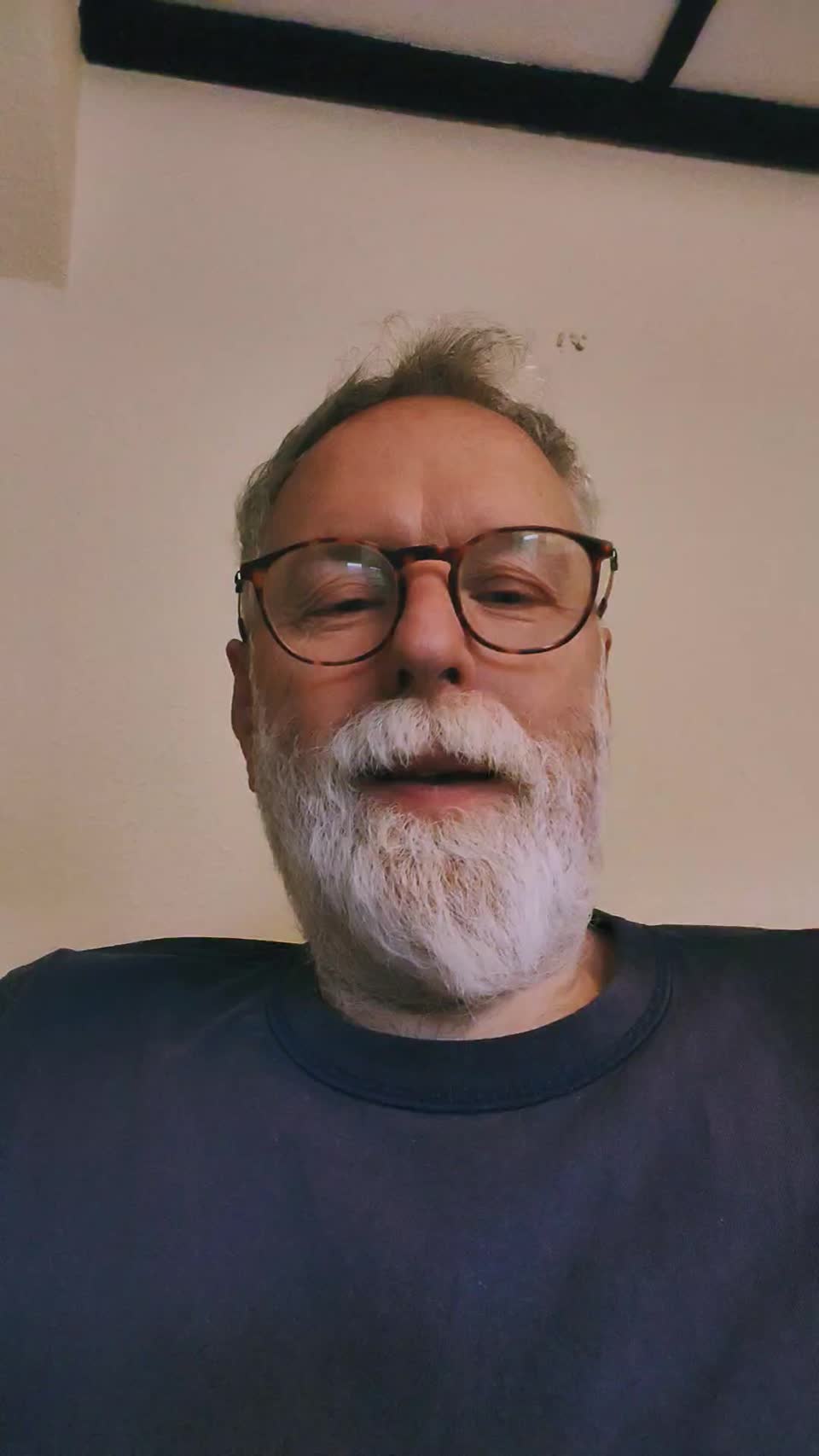 Still image out of testimonial from Chris Bax