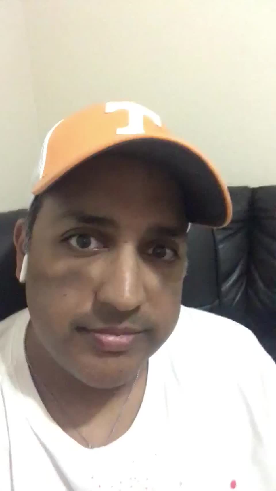 Still image out of testimonial from Nicholas Lal