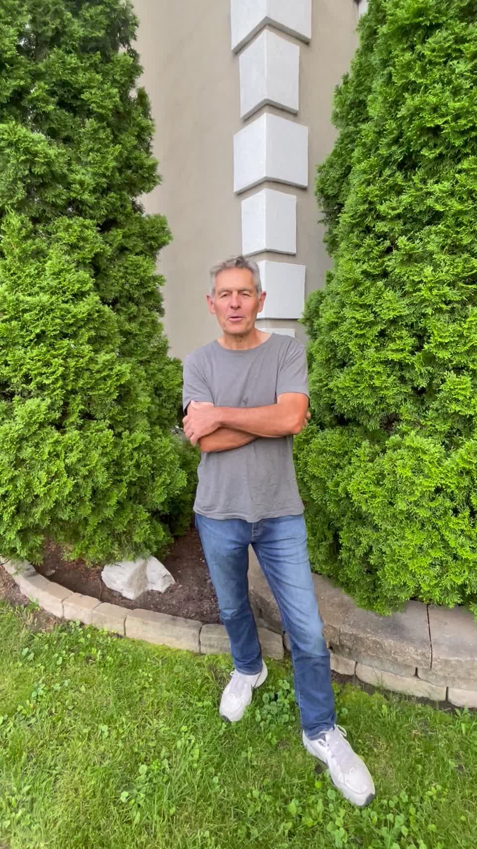 Still image out of testimonial from Daniel Wright