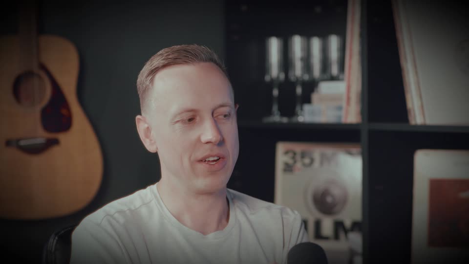 Still image out of testimonial from Kyle Thomas