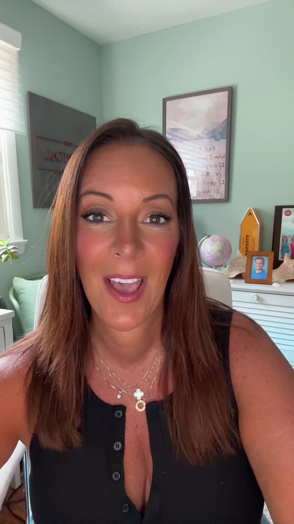 Still image out of testimonial from Jennifer Byrne