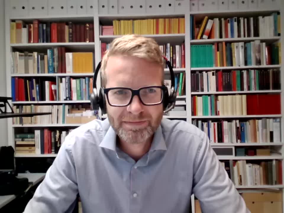 Still image out of testimonial from Erdwig Holste