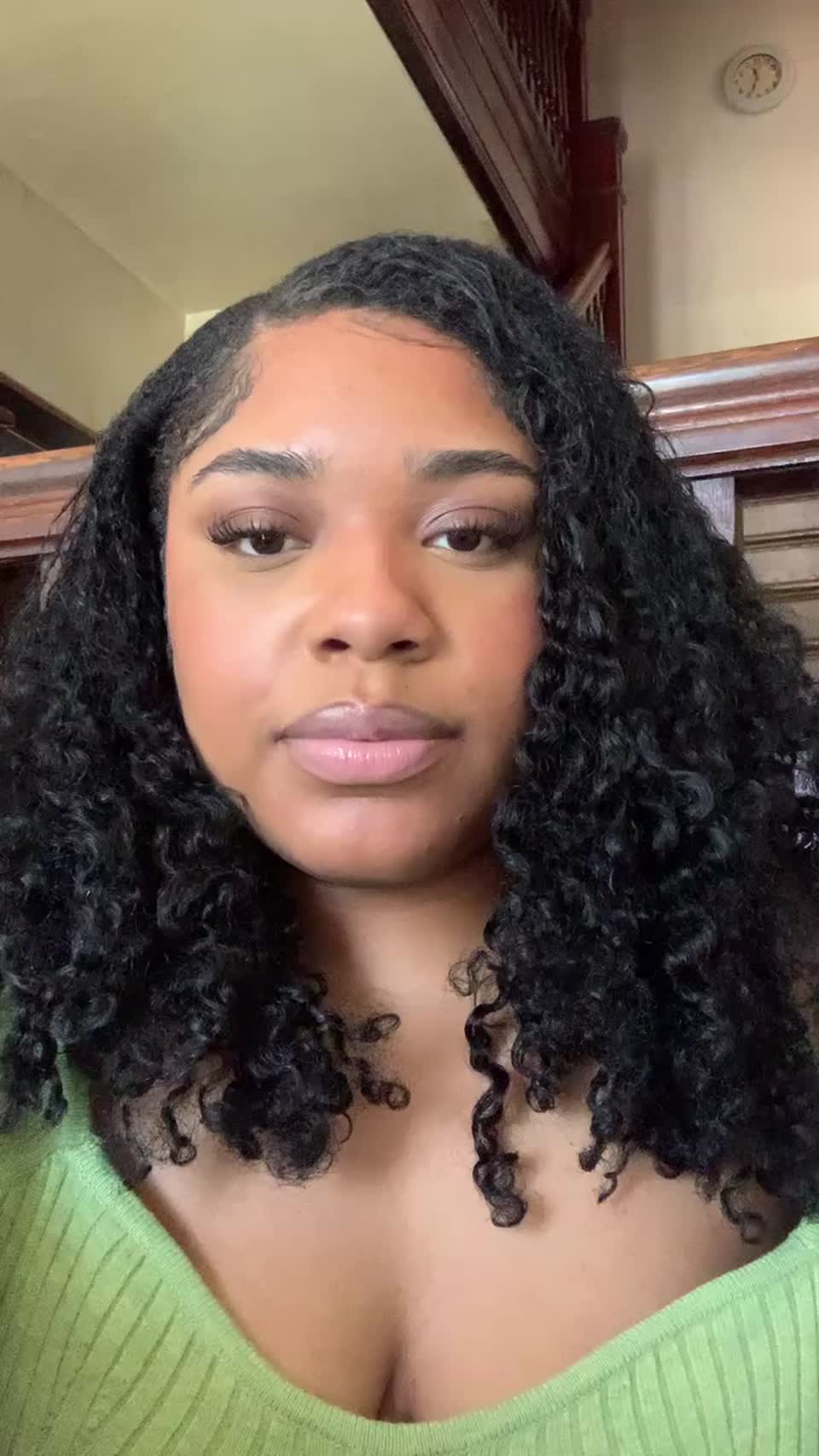 Still image out of testimonial from Aliyah Nicole