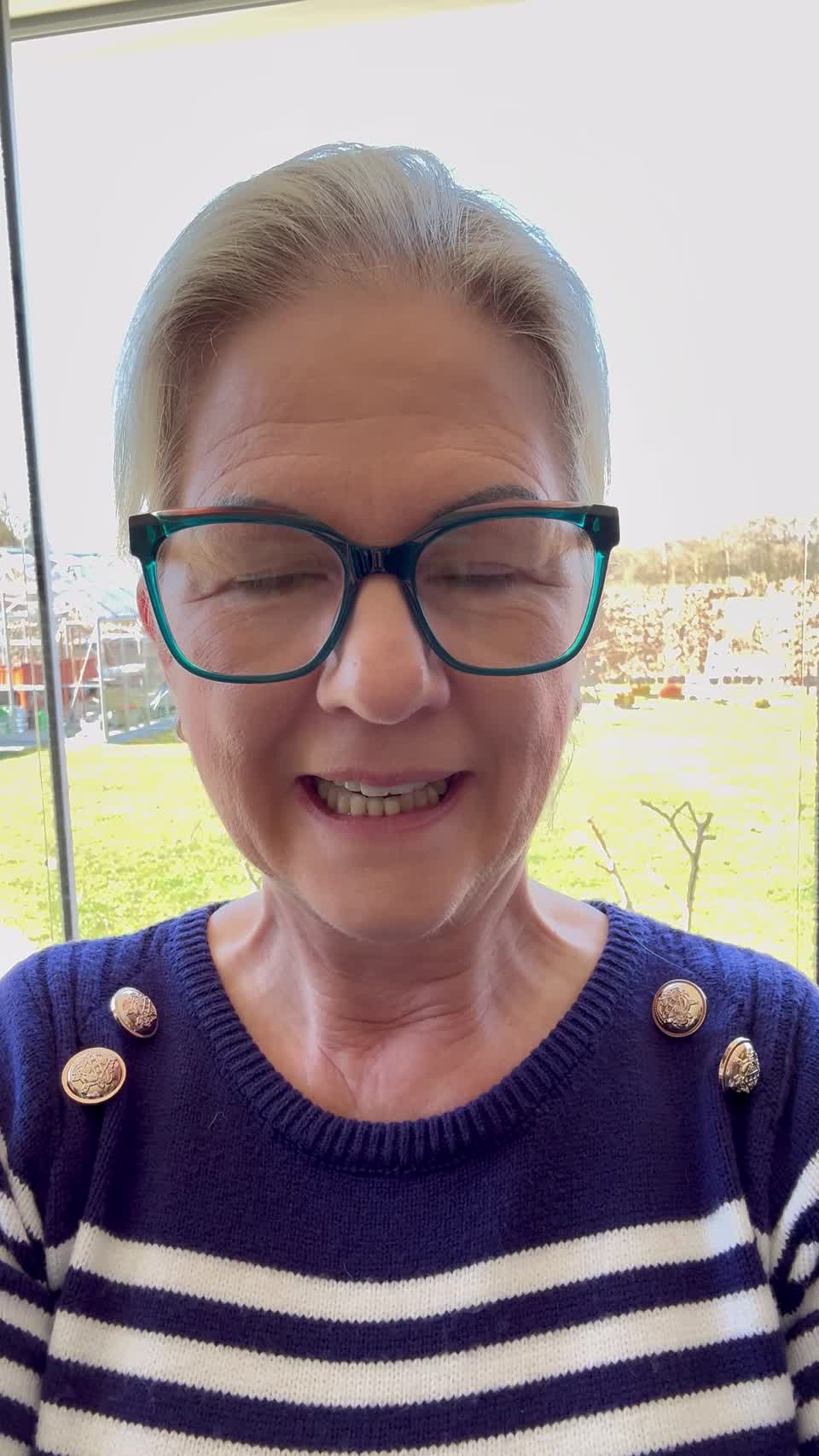 Still image out of testimonial from Petra