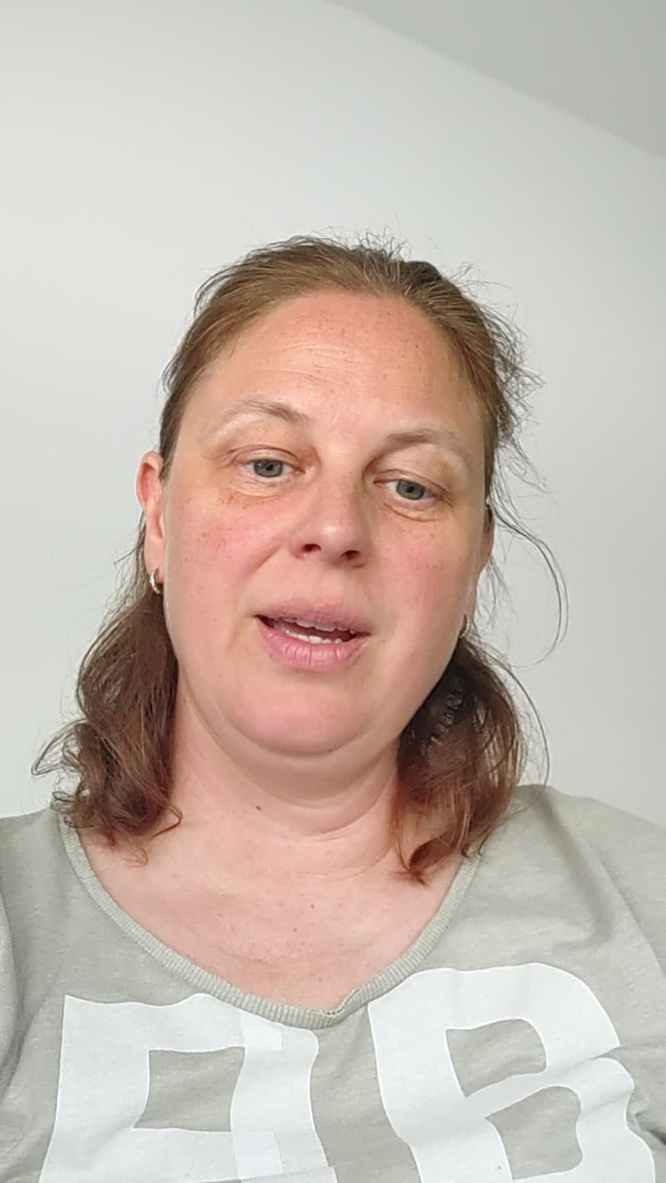 Still image out of testimonial from Katja 