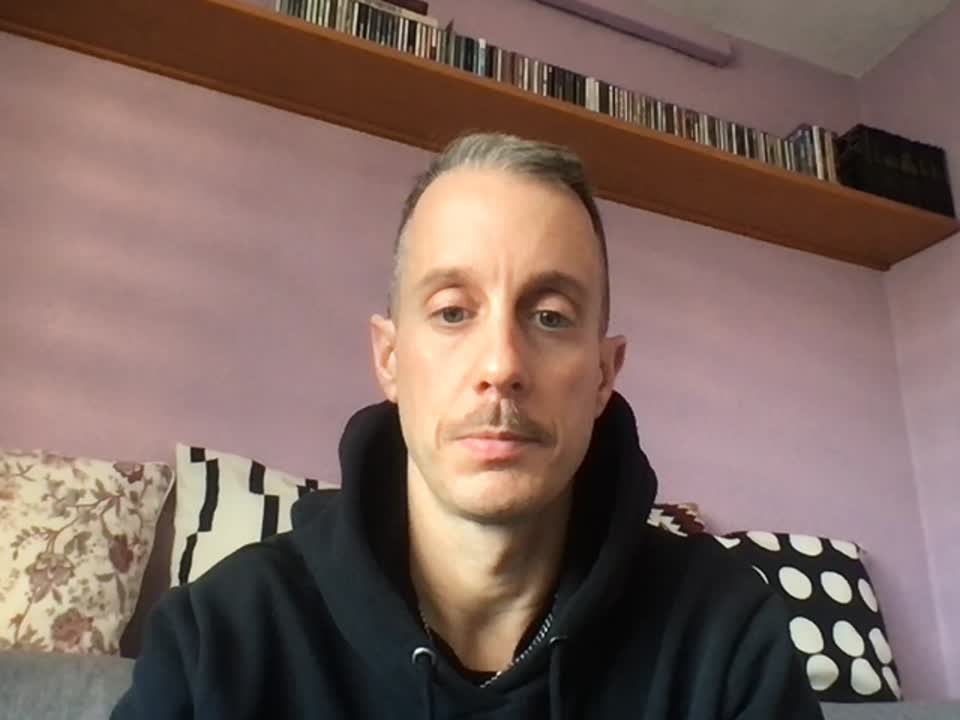 Still image out of testimonial from Xavi Galindo