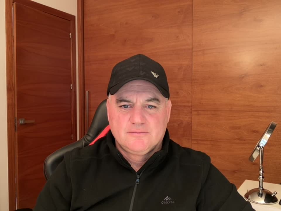 Still image out of testimonial from Fernando