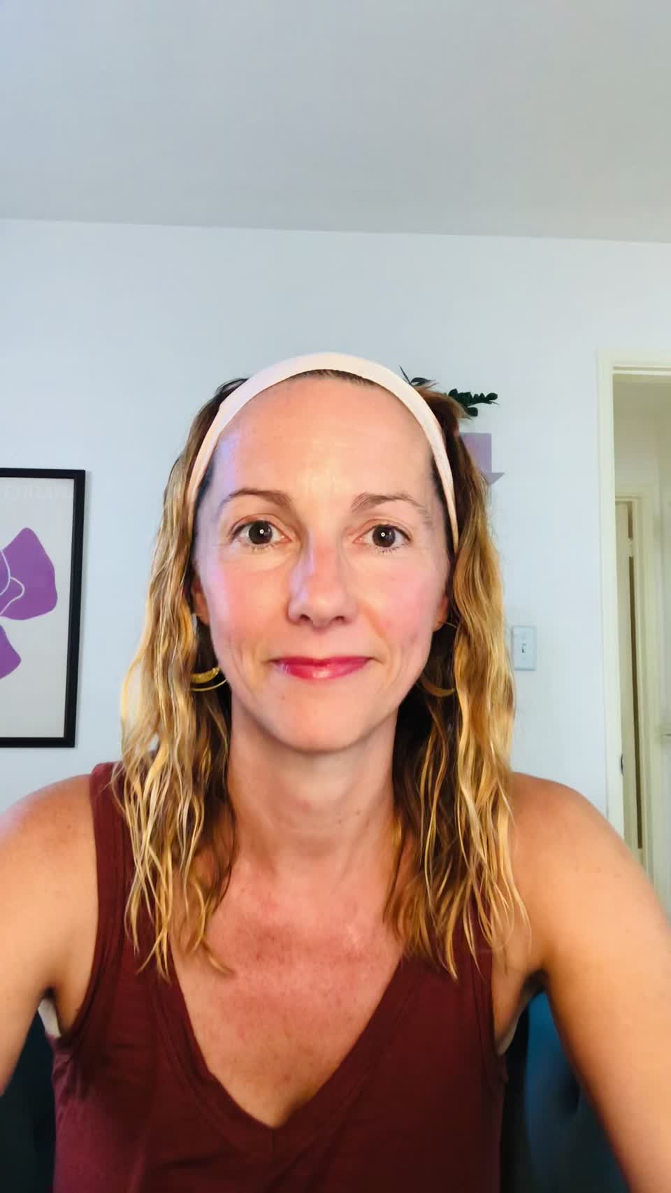 Still image out of testimonial from Lynette Lawton