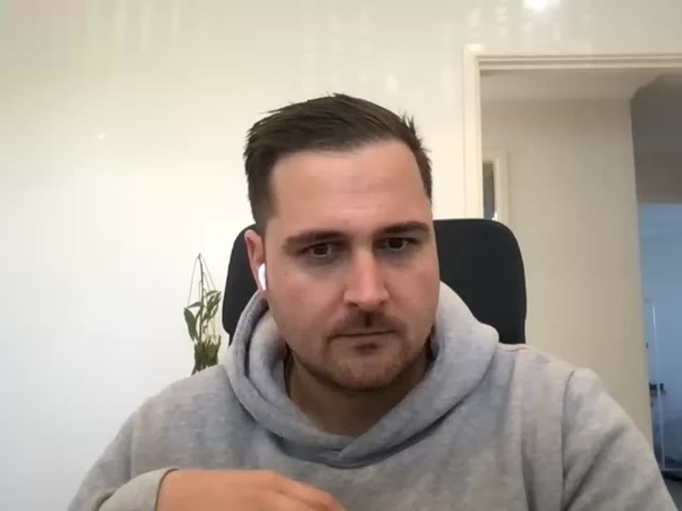 Still image out of testimonial from Jack Burton