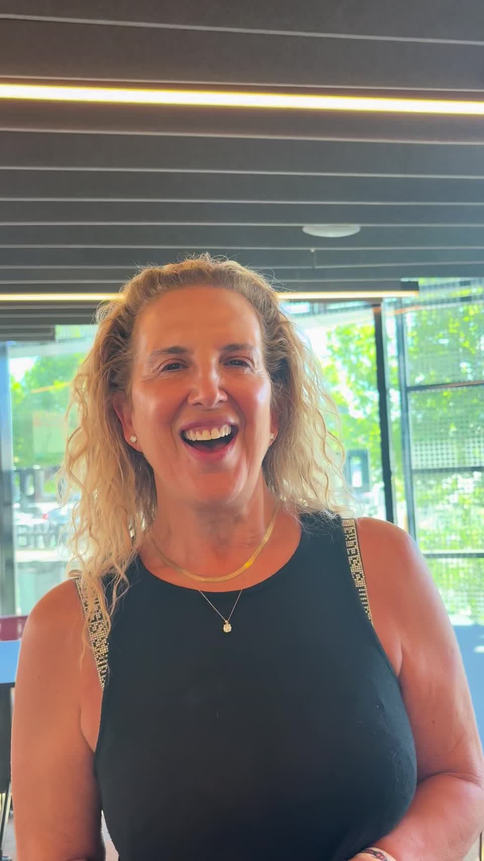 Still image out of testimonial from Stella